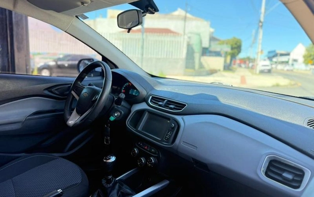 imagem-https://www.socarrao.com.br/sc-vehicle-images-prod/2434741/1783090788657-8245635_9_B_9391534a8b.jpeg