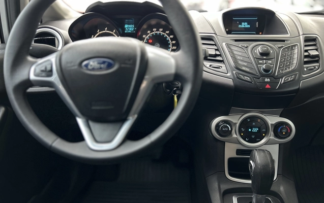 imagem-https://www.socarrao.com.br/sc-vehicle-images-prod/2434778/1783090946381-1_041955.jpg
