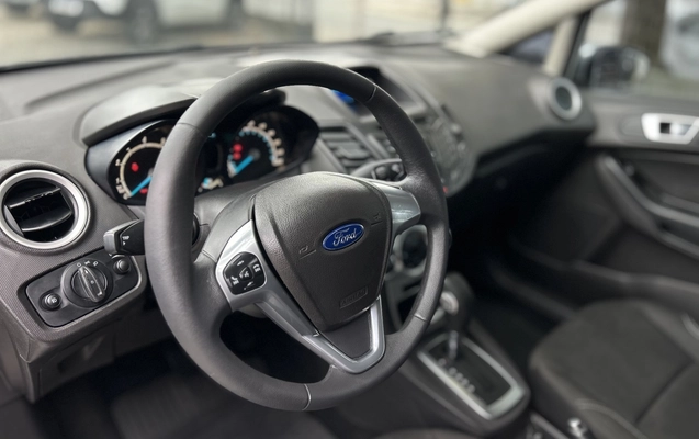 imagem-https://www.socarrao.com.br/sc-vehicle-images-prod/2434778/1783090946383-1_042033.jpg