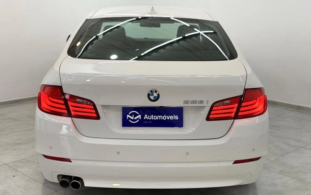 imagem-https://www.socarrao.com.br/sc-vehicle-images-prod/2434907/1783091446367-8243419_1_B_a9c652ba1c.jpeg