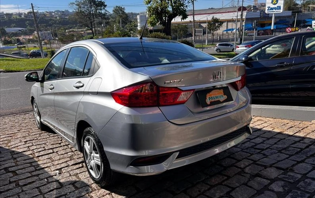 imagem-https://www.socarrao.com.br/sc-vehicle-images-prod/2434922/1783091544908-EVA-2347_03.jpg