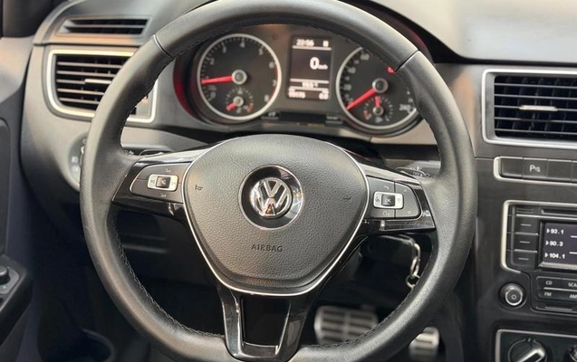 imagem-https://www.socarrao.com.br/sc-vehicle-images-prod/2434940/1785434341690-8234762_7_B_4a116c2228.jpeg