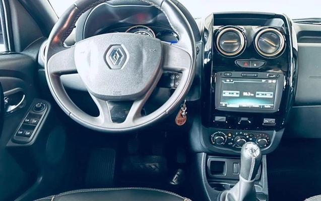 imagem-https://www.socarrao.com.br/sc-vehicle-images-prod/2435035/1789480884986-8221075_20_B_de452318d8.jpeg