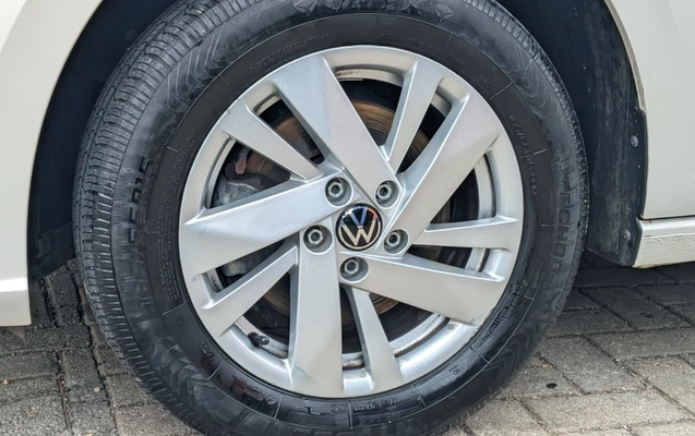 imagem-https://www.socarrao.com.br/sc-vehicle-images-prod/2435373/1783093223820-V2hhdHNBcHAgSW1hZ2UgMjAyNi0wNy0wMyBhdCAxMC41Ny4yOCAoMSkuanBlZw.jpeg