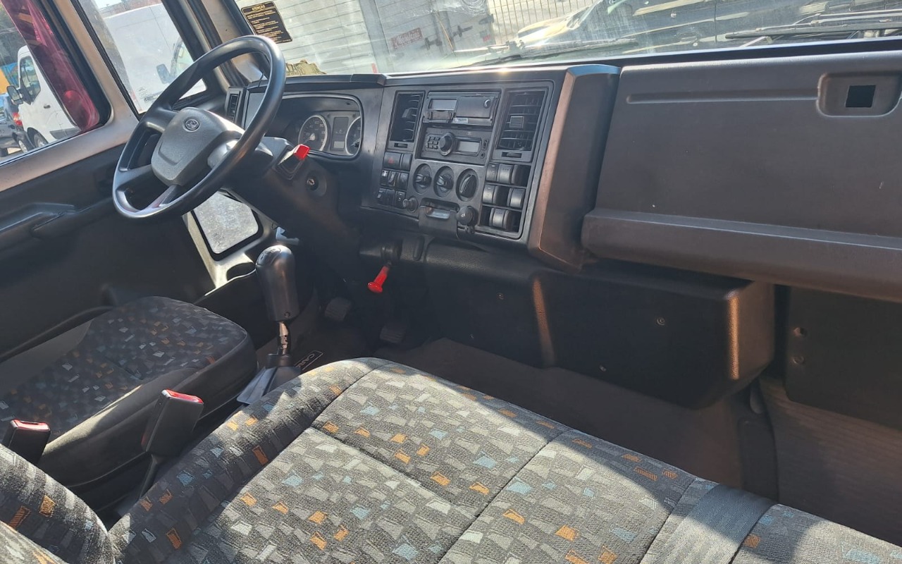 imagem-https://www.socarrao.com.br/sc-vehicle-images-prod/2436245/1783096704455-MDQ1YTY1ZDgtZGZmYS00YzM3LTk1ZTItZTU5MzZmYTYwZGM1LmpwZw.jpg