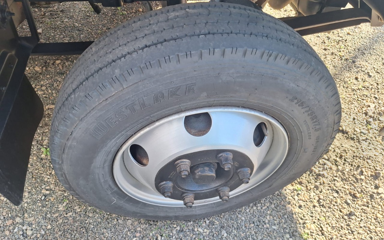imagem-https://www.socarrao.com.br/sc-vehicle-images-prod/2436374/1783097376088-NDQ0NDlhNWYtYmQ1Mi00ZDRmLWE0MjUtMjIwODUwNTY0YWQ0LmpwZw.jpg
