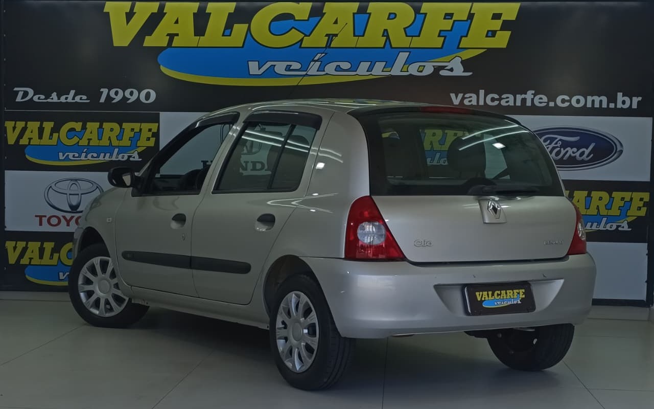 imagem-https://www.socarrao.com.br/sc-vehicle-images-prod/2436494/1783097716225-NC5qZmlm.jfif