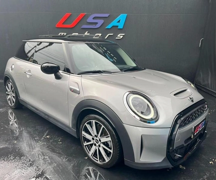 Mini COOPER 2024 Prata — foto 1 de 3