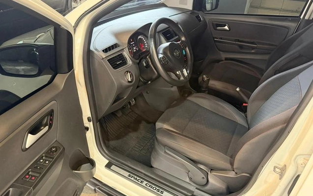 imagem-https://www.socarrao.com.br/sc-vehicle-images-prod/2436722/1783098843809-7557533_0_B_ac86082d86.jpeg