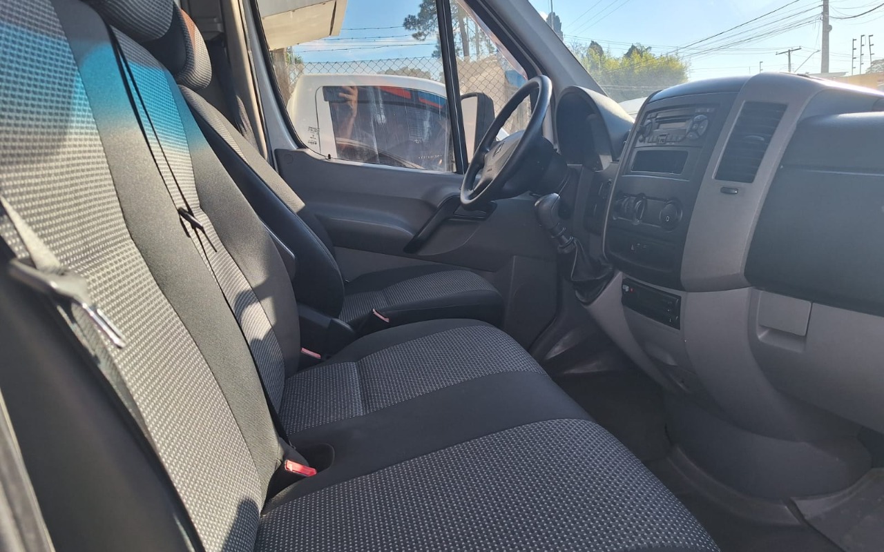 imagem-https://www.socarrao.com.br/sc-vehicle-images-prod/2436744/1783099013419-OGNjNjMyODYtNmJlYy00MTkxLWE5ZmQtN2M1MTdmNDY4Y2ZiLmpwZw.jpg