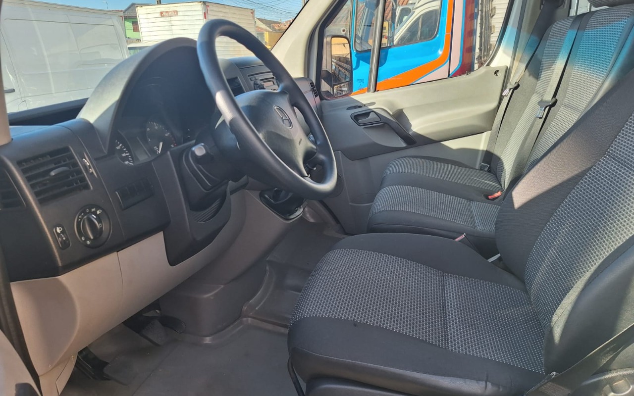 imagem-https://www.socarrao.com.br/sc-vehicle-images-prod/2436744/1783099013705-ZmIzNjY5ZTMtNGE2Yy00MGZlLTk0ZjAtNDMxNDBkNDUyNzc1LmpwZw.jpg