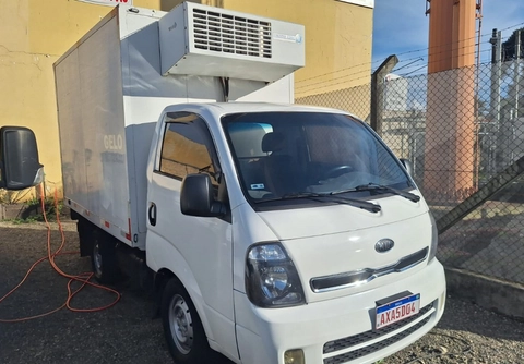 Kia Bongo 2014 Branco — foto 1 de 3