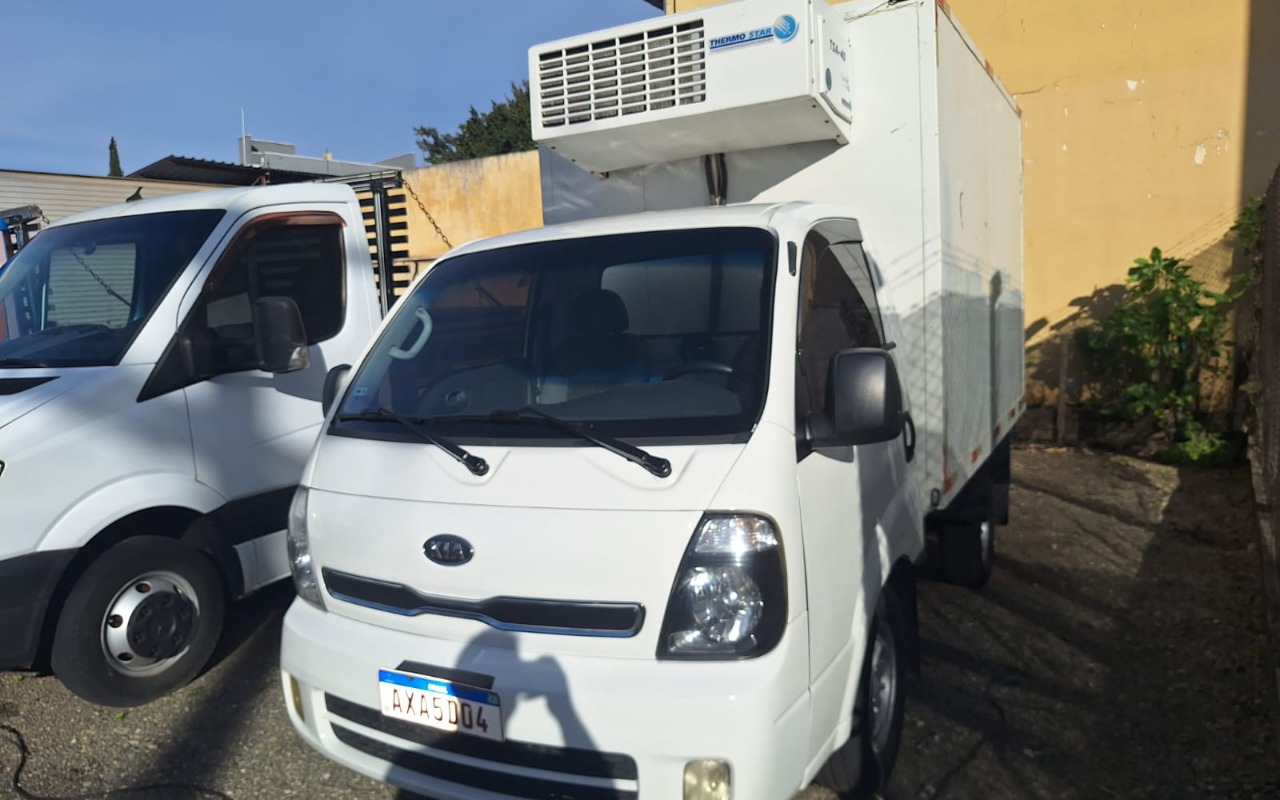 imagem-https://www.socarrao.com.br/sc-vehicle-images-prod/2436920/1783099472430-YTgxNzg1YzctZWZhZC00NjVlLThlYWItODMxYThmMjQ2NjY4LmpwZw.jpg