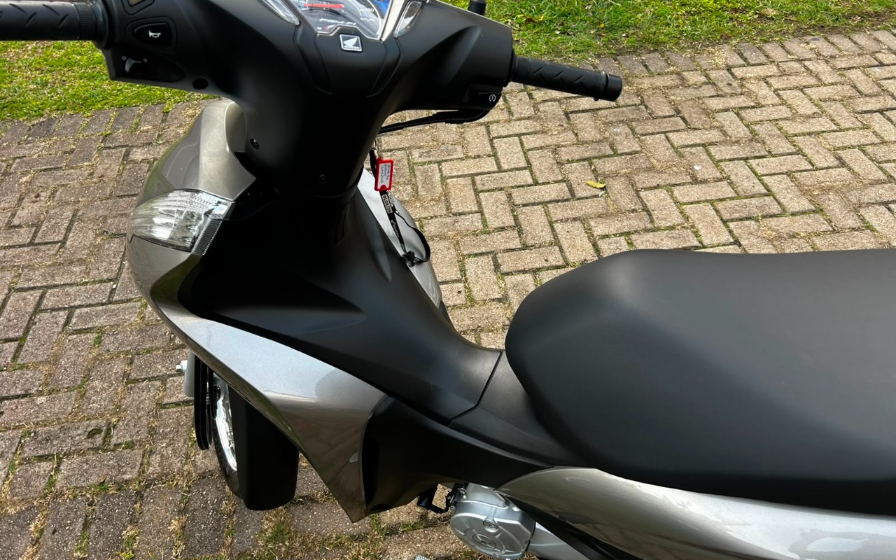imagem-https://www.socarrao.com.br/sc-vehicle-images-prod/2436921/1783099476768-OS5qcGVn.jpeg