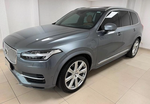 Volvo XC90 2017 Cinza — foto 1 de 3