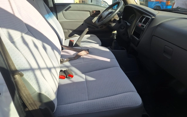 imagem-https://www.socarrao.com.br/sc-vehicle-images-prod/2436968/1783099846703-ZjRlOTAxN2YtMmMxNS00YzFmLWE3ODUtMGYxNTk3NzY2MmEzLmpwZw.jpg