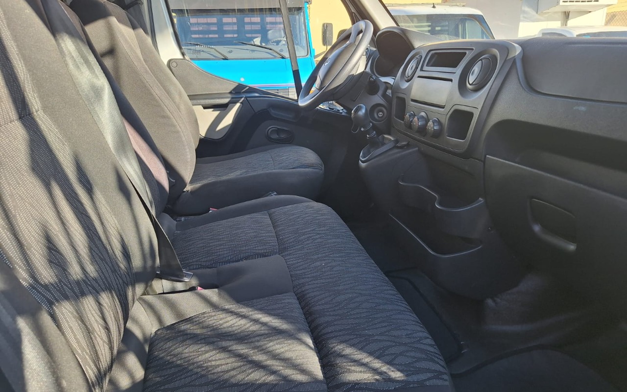 imagem-https://www.socarrao.com.br/sc-vehicle-images-prod/2437159/1783100504692-YzZiZWY3ZjEtOWE2Ni00Nzc3LTkzOTctZGE2ZjQ4ODVjMjc5LmpwZw.jpg