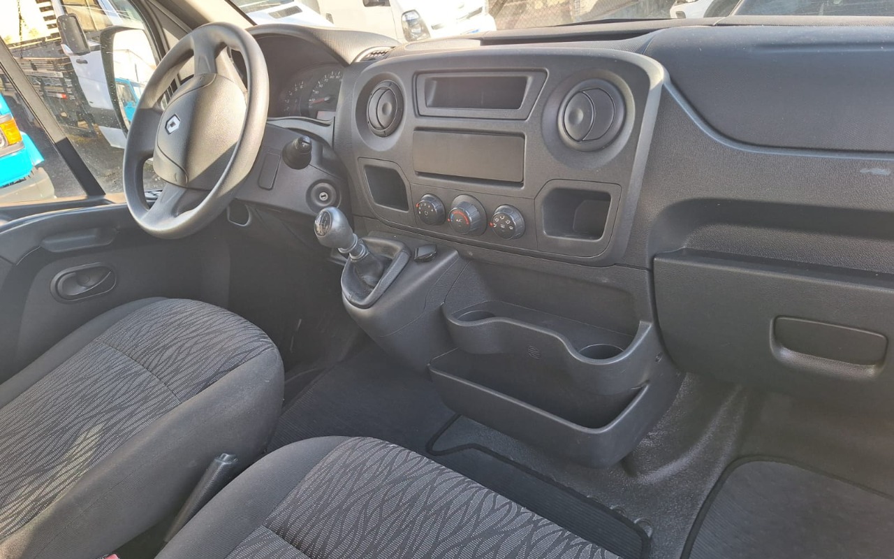 imagem-https://www.socarrao.com.br/sc-vehicle-images-prod/2437159/1783100504815-NWI3MGYzODAtNmNjMy00MWI2LWJlNTgtNmMyZDNmM2I1YTM2LmpwZw.jpg