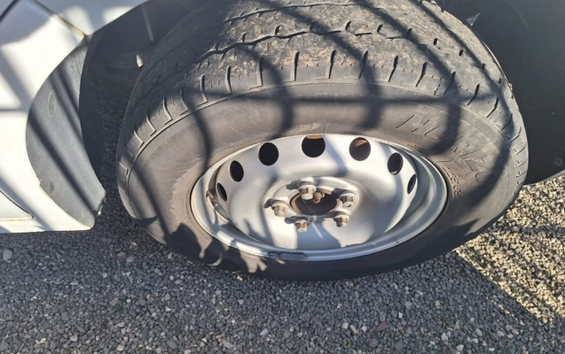 imagem-https://www.socarrao.com.br/sc-vehicle-images-prod/2437159/1783100504887-MjdiODU1MDEtZTMzMC00MDZmLTkwMzQtYTQ2ZDlmYmEzZjE0LmpwZw.jpg