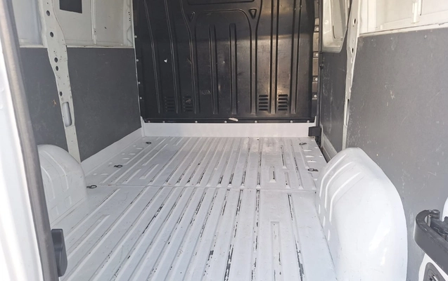imagem-https://www.socarrao.com.br/sc-vehicle-images-prod/2437159/1783100505023-OTkwZmRiNjItY2YzNC00NzZmLWEwMTktYzI3NDE4MmJkNmQyLmpwZw.jpg