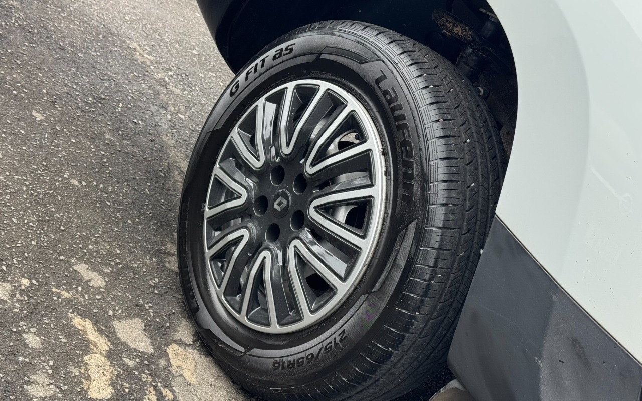 imagem-https://www.socarrao.com.br/sc-vehicle-images-prod/2437199/1783100923216-SU1HXzQ5NjIuanBlZw.jpeg