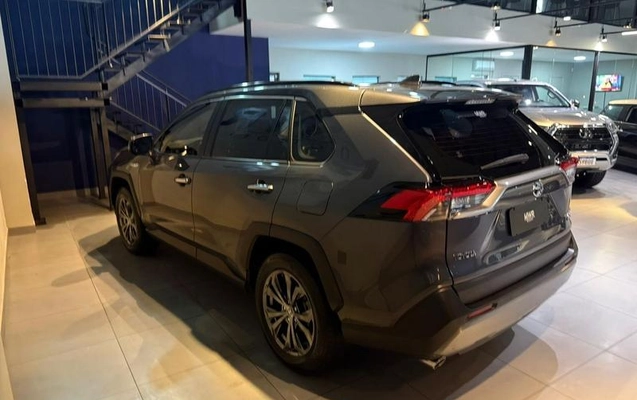 imagem-https://www.socarrao.com.br/sc-vehicle-images-prod/2437414/1789149964645-8175092_8_B_71d70de4db.jpeg