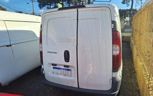 imagem-https://www.socarrao.com.br/sc-vehicle-images-prod/2437484/1783101819678-ZmQ4YzhkYzMtNjZkZC00NDM3LTlmNzctOTVkOWJhYmI2ZTZkLmpwZw.jpg