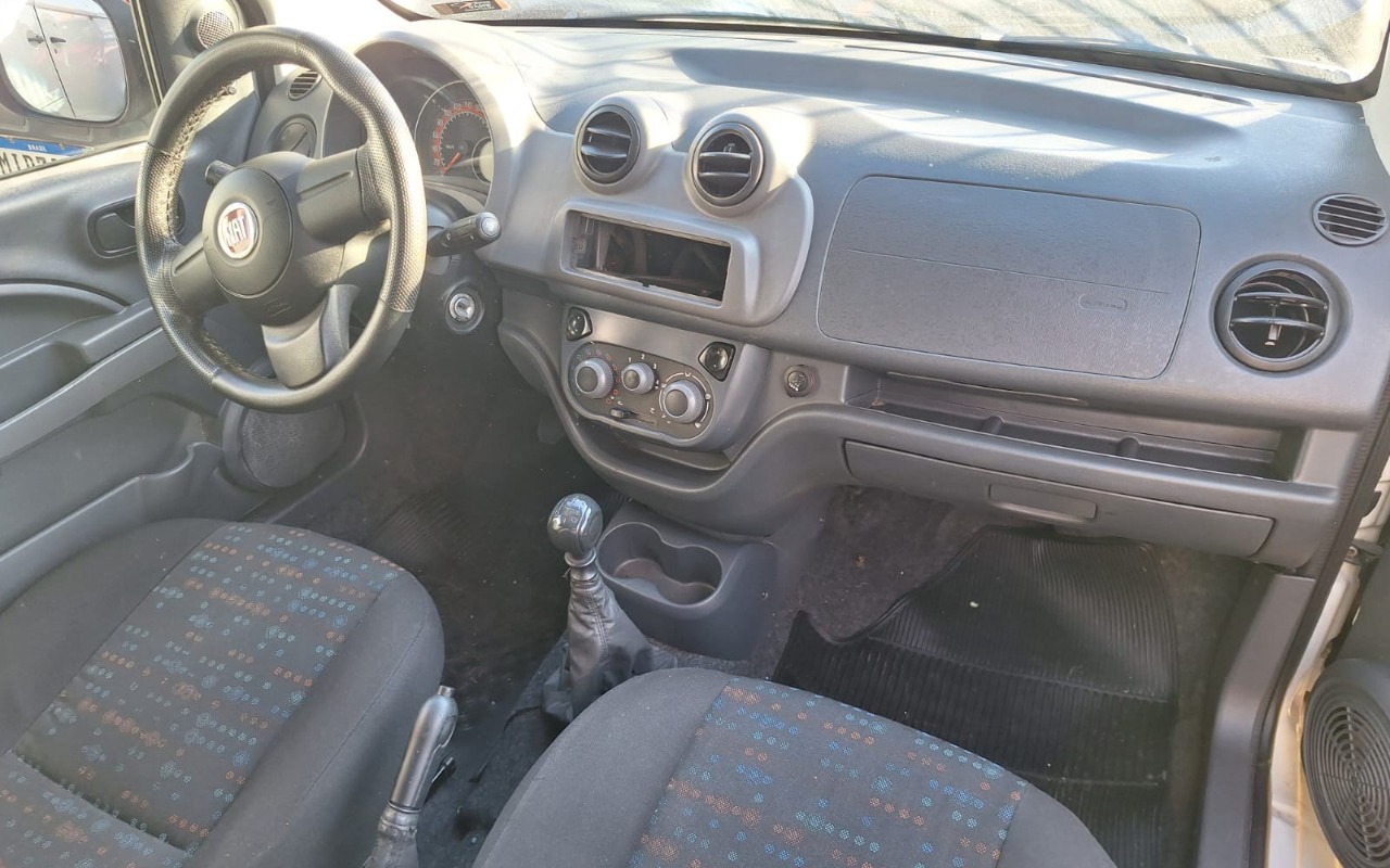 imagem-https://www.socarrao.com.br/sc-vehicle-images-prod/2437484/1783101820006-YzVlMmYzN2QtZjcxNi00ODcwLWJmMzAtMTg1OGNiN2UzZmRlLmpwZw.jpg