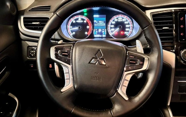 imagem-https://www.socarrao.com.br/sc-vehicle-images-prod/2437493/1787686434764-8246710_14_B_b1a572a143.jpeg