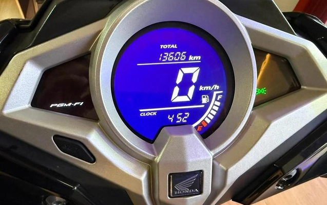 imagem-https://www.socarrao.com.br/sc-vehicle-images-prod/2437637/1792005645695-8245954_12_B_593308db73.jpeg