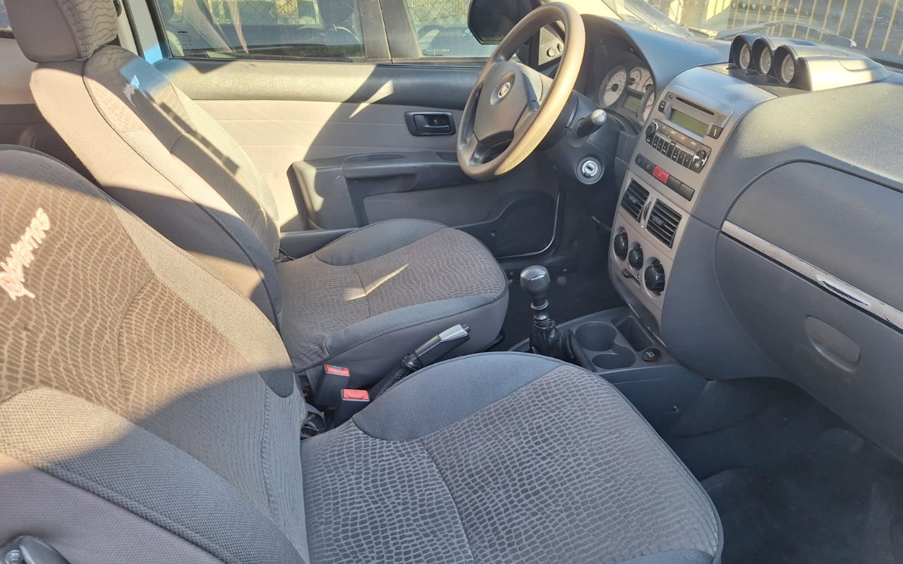 imagem-https://www.socarrao.com.br/sc-vehicle-images-prod/2437669/1783102445924-MTQxNTQwYjktNGEwYy00NGEyLTg1NzgtMmQxYjNjMjQ3YTFlLmpwZw.jpg