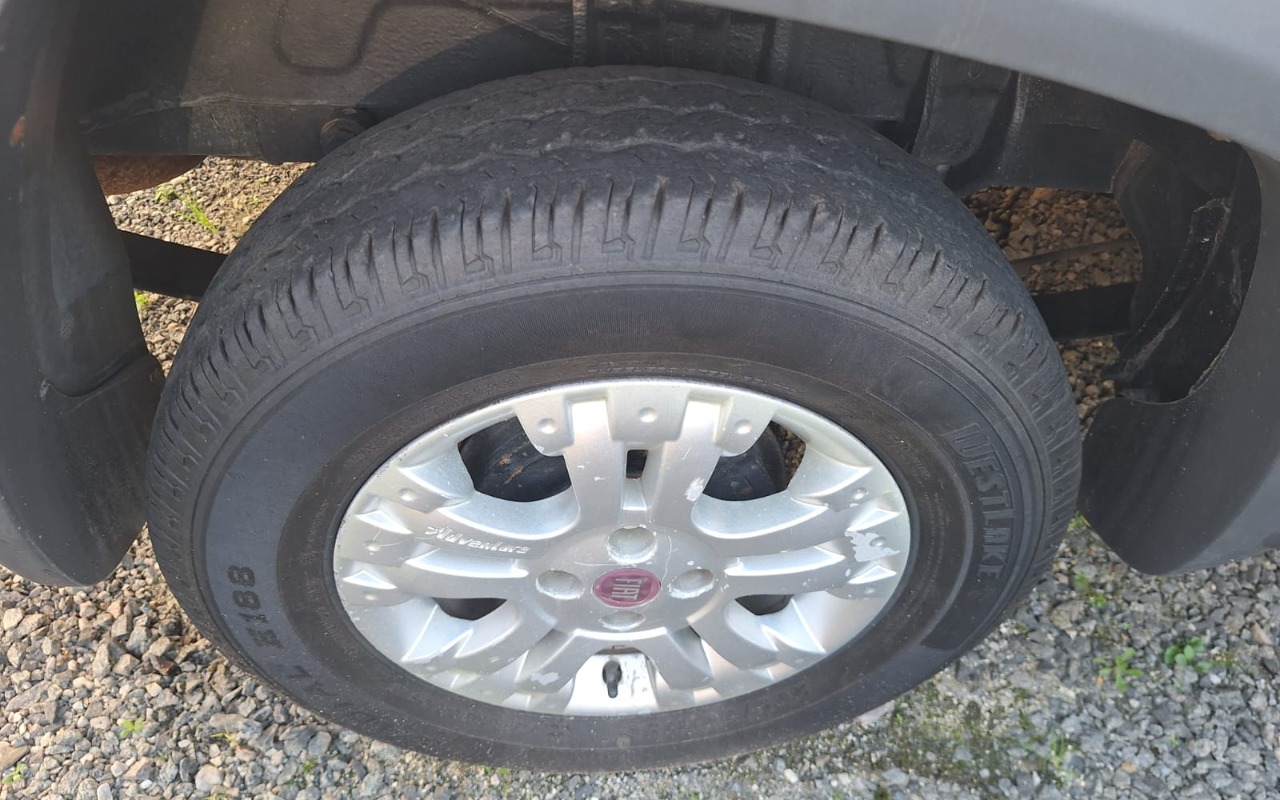 imagem-https://www.socarrao.com.br/sc-vehicle-images-prod/2437669/1783102446151-YWYxZWEyMGYtNjdiNi00YTlhLTkxYTctYjRmYmMyYTI3NzlhLmpwZw.jpg