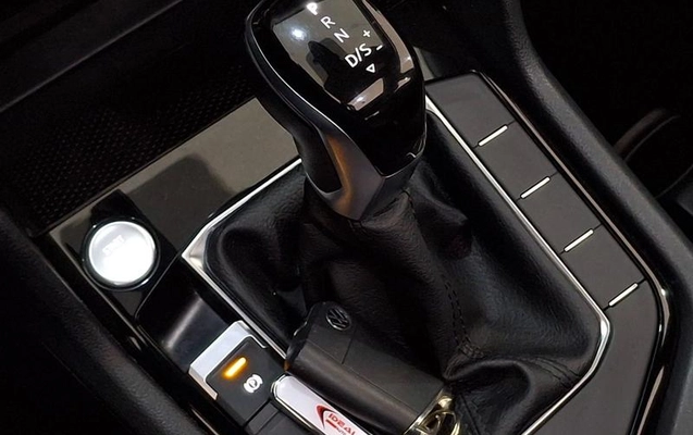 imagem-https://www.socarrao.com.br/sc-vehicle-images-prod/2437673/1789565678555-8246529_26_B_98335c7b16.jpeg