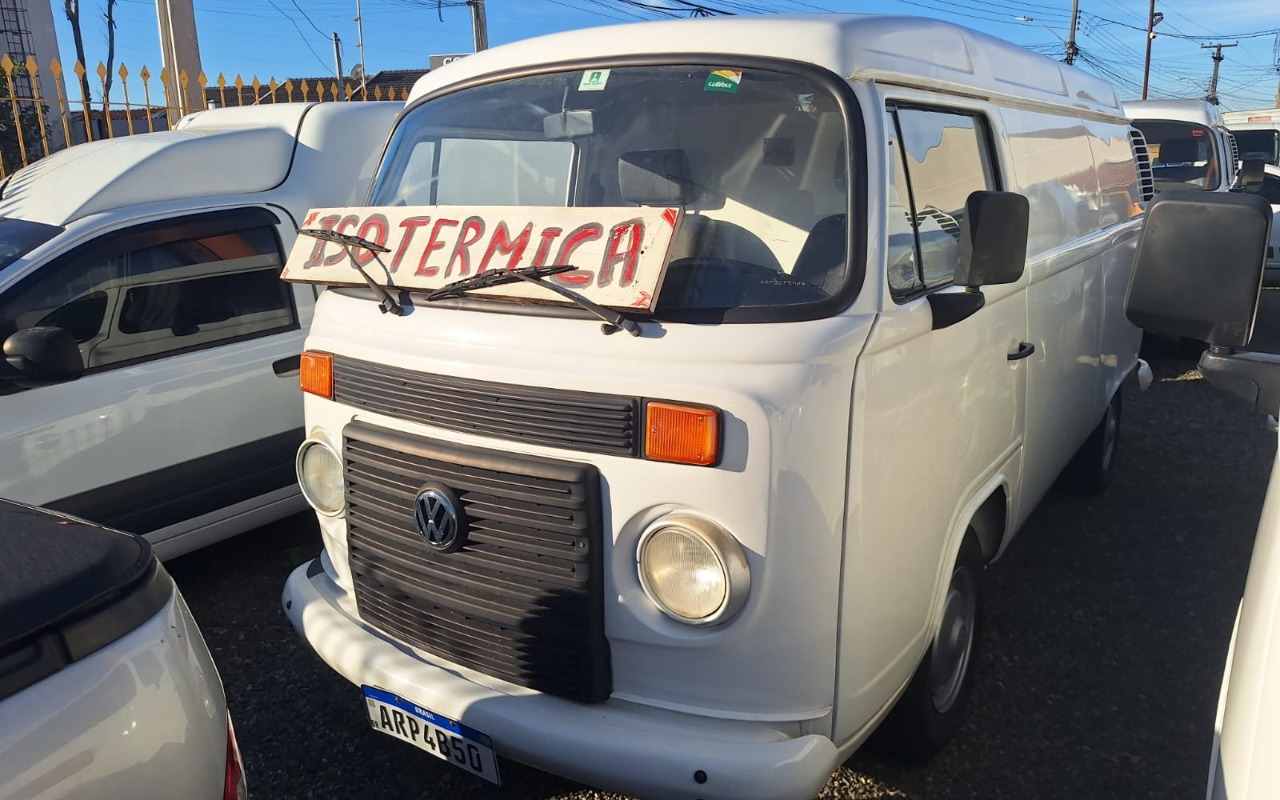 Volkswagen Kombi Furgão 1.4 Mi Total Flex 8V na cor Branco em Curitiba / PR - 2437700