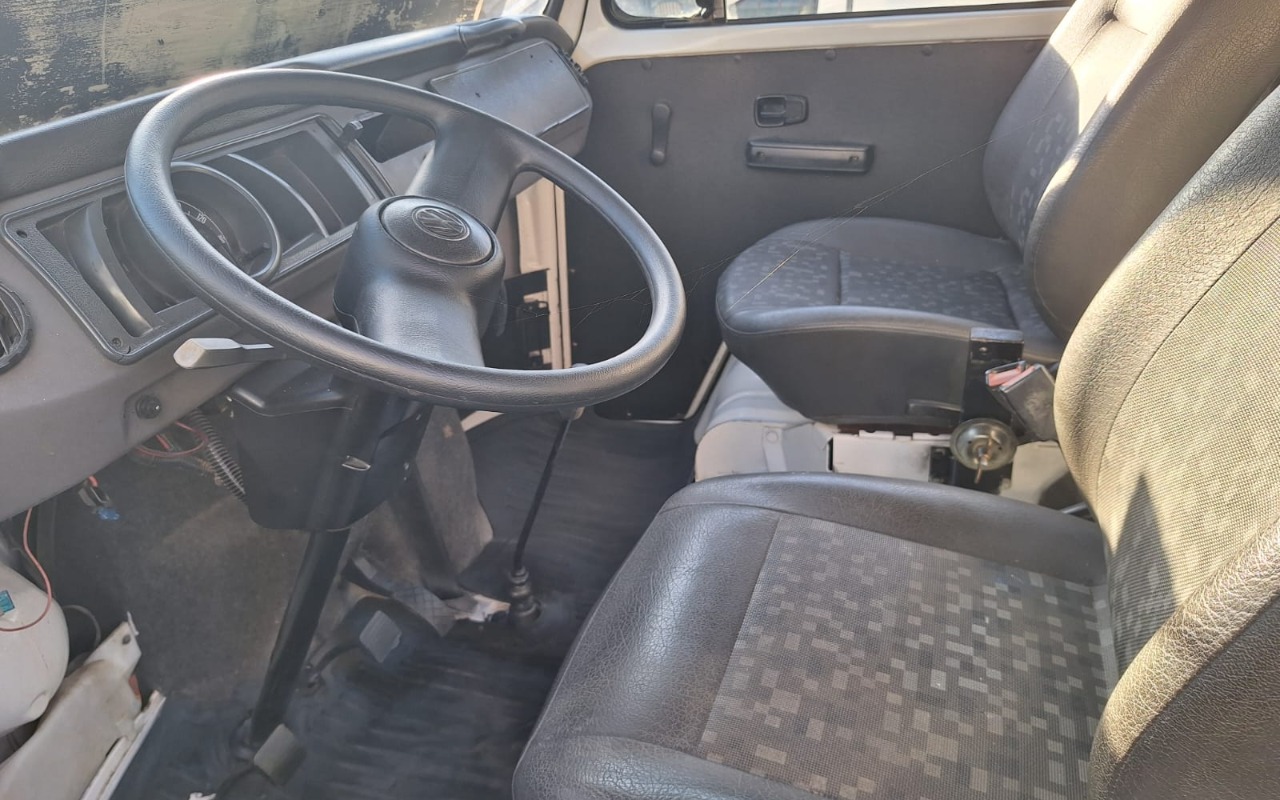 imagem-https://www.socarrao.com.br/sc-vehicle-images-prod/2437700/1783102657353-NThlNmViNDAtYmExYy00ZGM3LWIzMzQtMWZmNzFkYjA2ODM2LmpwZw.jpg