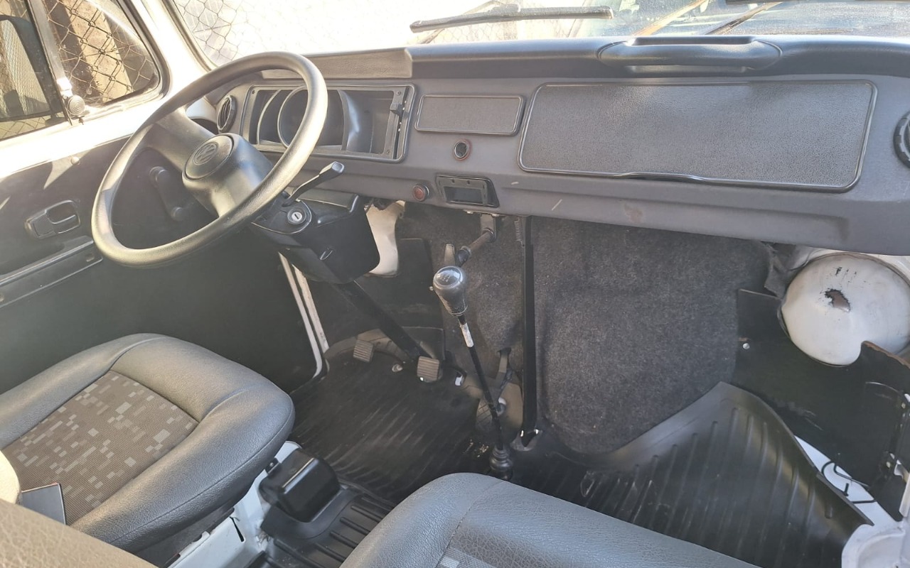 imagem-https://www.socarrao.com.br/sc-vehicle-images-prod/2437828/1783103034774-NmRlM2MzNDUtNmE1Zi00MmM4LWExYjktY2Q1MjBlNWM4NDMyLmpwZw.jpg