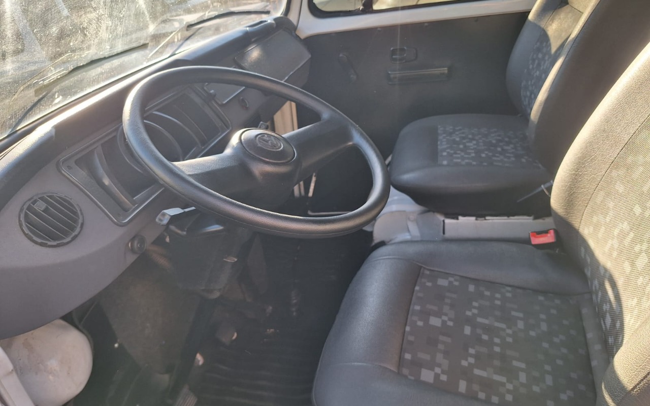 imagem-https://www.socarrao.com.br/sc-vehicle-images-prod/2437828/1783103034843-YTNjZDg4ZWItM2VkOC00N2IwLWI3Y2MtNTllNjQxN2QwZWRjLmpwZw.jpg