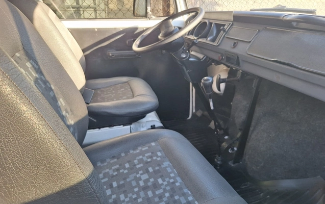 imagem-https://www.socarrao.com.br/sc-vehicle-images-prod/2437828/1783103035106-ODQyZmI2MTItZTBjOC00MzM3LThjZjQtOWM0ODZiODczZTZjLmpwZw.jpg