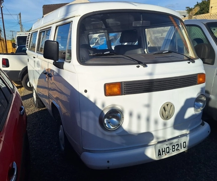 Volkswagen Kombi 1998 Branco — foto 1 de 3