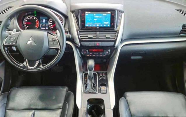 imagem-https://www.socarrao.com.br/sc-vehicle-images-prod/2437909/1783103453672-YXBwLXBob3Rvcy1FNWNGTVNiMFluYjA2aFRZZ2Q1Ym5Wa3ZQeXBqRDJWci5qcGc.jpg