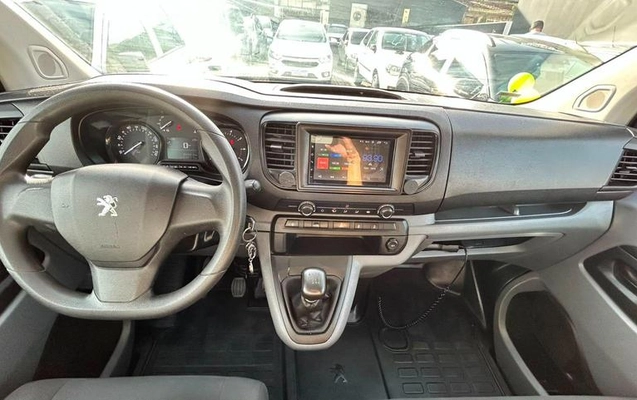imagem-https://www.socarrao.com.br/sc-vehicle-images-prod/2437985/1788361182566-8247069_8_B_99a140f67f.jpeg