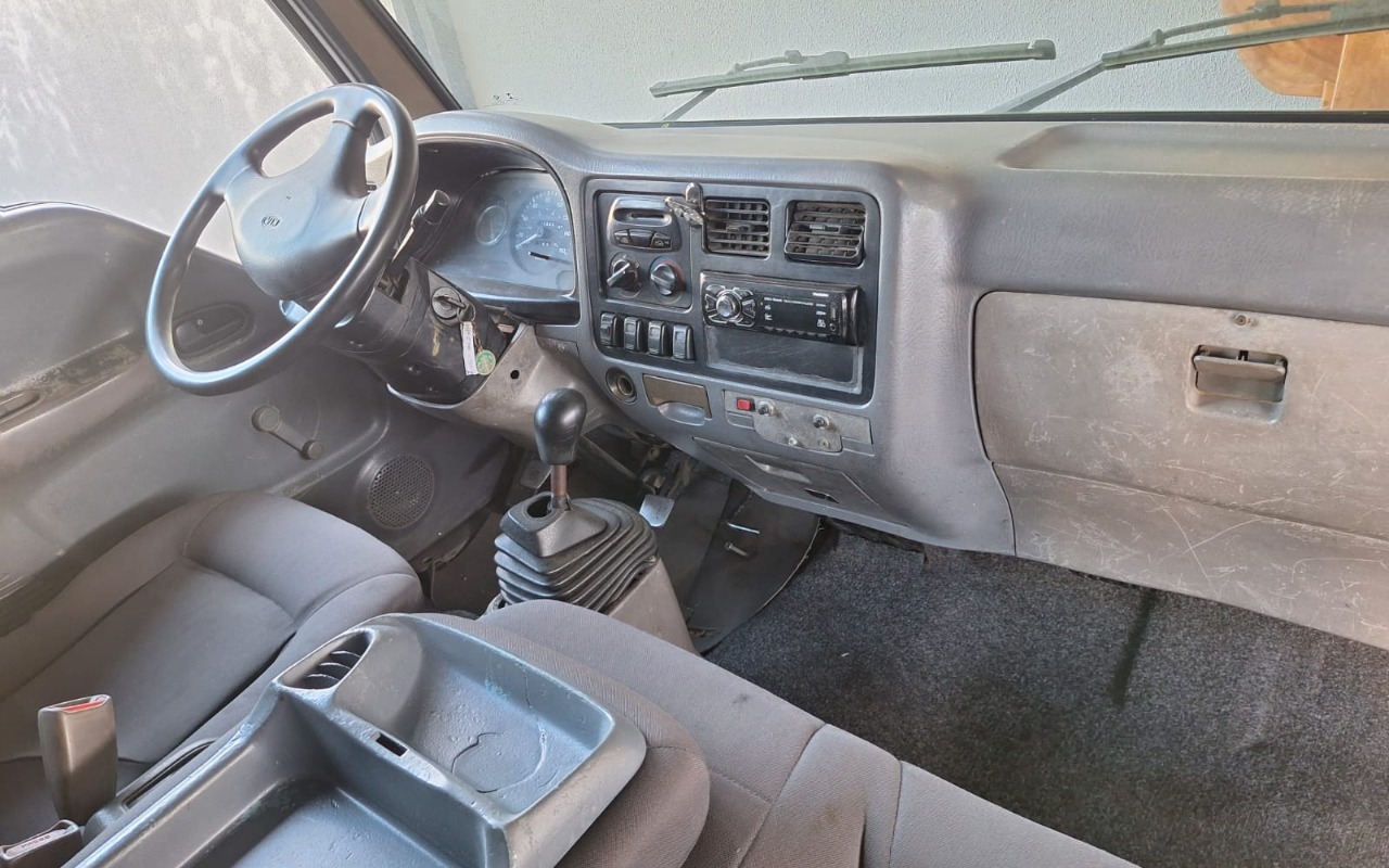 imagem-https://www.socarrao.com.br/sc-vehicle-images-prod/2438064/1783103853047-ZjYxNjQyYWQtMDY2MC00OWQ3LWIxZDYtY2NkY2ExZDQ1NmJmLmpwZw.jpg