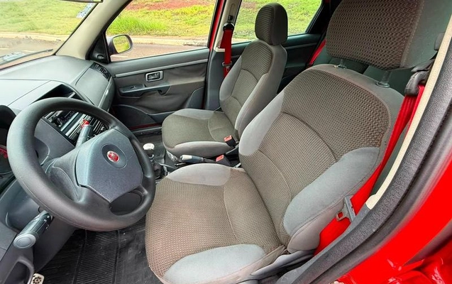 imagem-https://www.socarrao.com.br/sc-vehicle-images-prod/2438573/1784912477923-8209879_15_B_836fe94463.jpeg