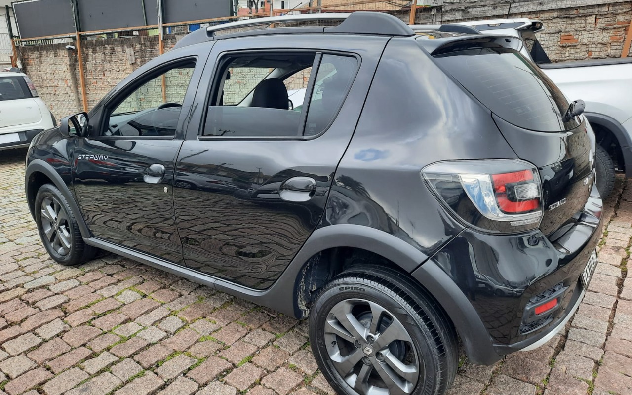 imagem-https://www.socarrao.com.br/sc-vehicle-images-prod/2438599/1783106070484-V2hhdHNBcHAgSW1hZ2UgMjAyNi0wNy0wMyBhdCAxNS4yMi4xNC5qcGVn.jpeg