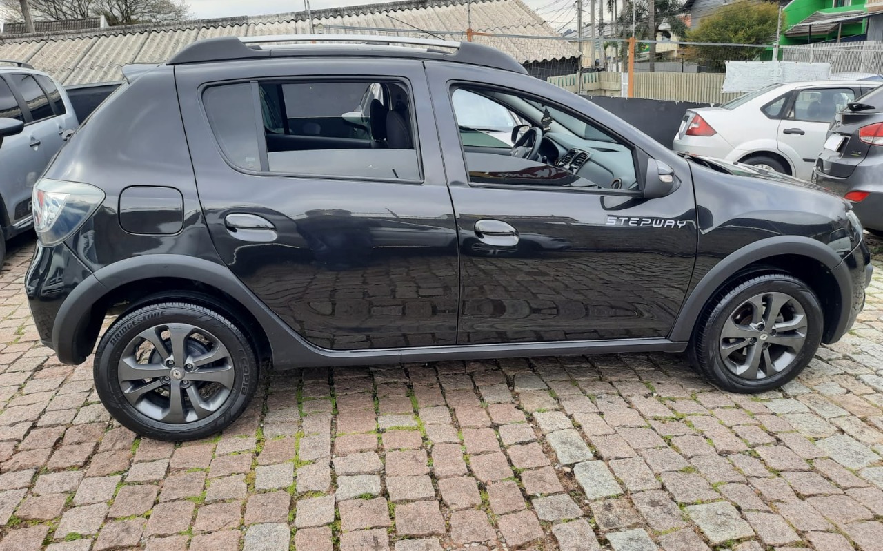 imagem-https://www.socarrao.com.br/sc-vehicle-images-prod/2438599/1783106070702-V2hhdHNBcHAgSW1hZ2UgMjAyNi0wNy0wMyBhdCAxNS4yMi4xNi5qcGVn.jpeg