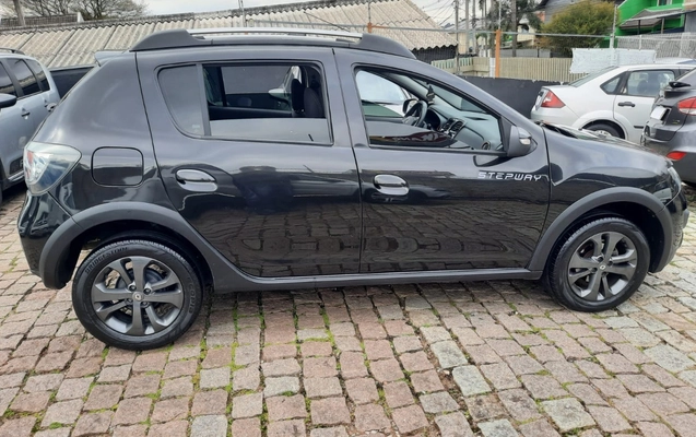 imagem-https://www.socarrao.com.br/sc-vehicle-images-prod/2438599/1783106070702-V2hhdHNBcHAgSW1hZ2UgMjAyNi0wNy0wMyBhdCAxNS4yMi4xNi5qcGVn.jpeg