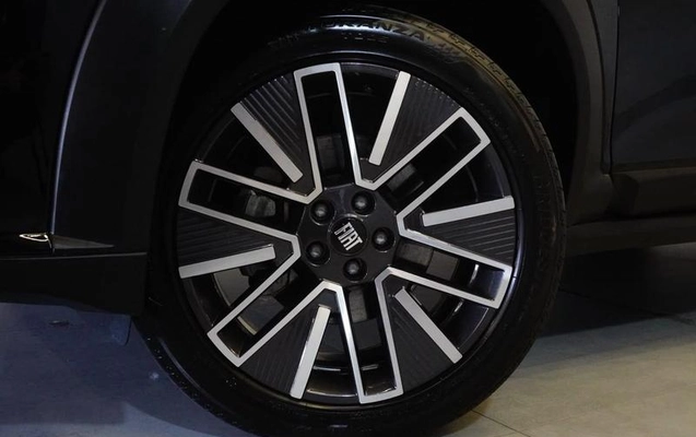 imagem-https://www.socarrao.com.br/sc-vehicle-images-prod/2438887/1787663568536-8212283_13_B_14ea36b690.jpeg