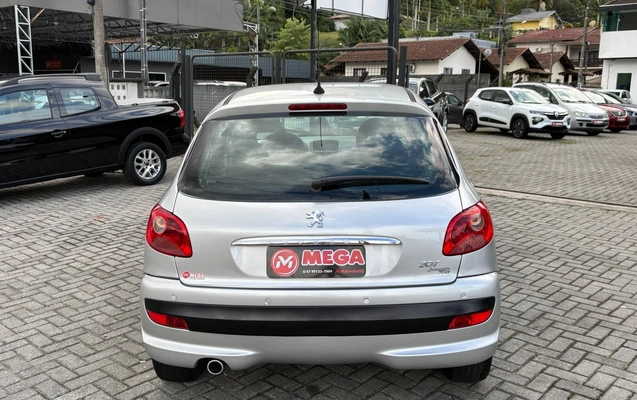 imagem-https://www.socarrao.com.br/sc-vehicle-images-prod/2439009/1788204672256-13ad26ca033f42afa82323c65a62b003_1783107494394.jpg