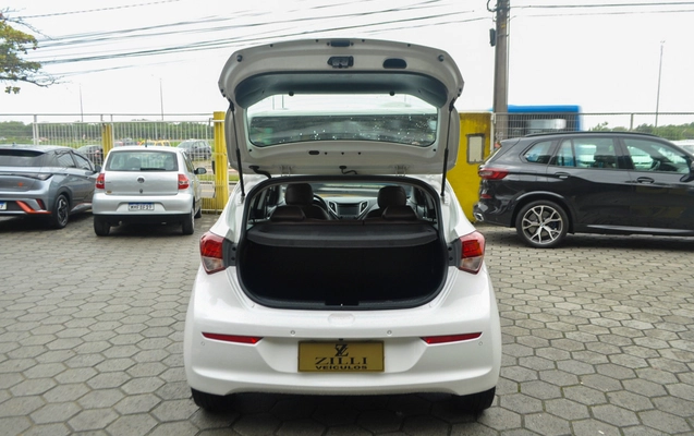 imagem-https://www.socarrao.com.br/sc-vehicle-images-prod/2439074/1788981762756-398a3201827f457ea2c950acd17d4f82_1783103800417.jpg