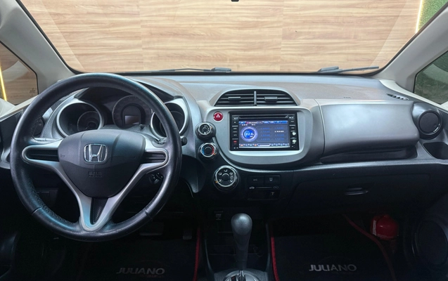 imagem-https://www.socarrao.com.br/sc-vehicle-images-prod/2439155/1785186434530-U7XzUnO8ZoYHkG1CfPd8fQUHwgWD65En.jpg